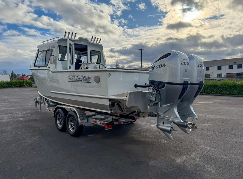 Slide: The Image of Hewescraft 250 Alaskan 2024 - 5