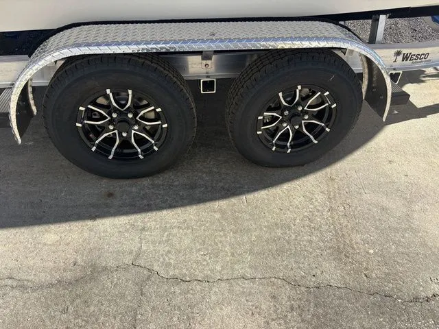 Slide: The Image of Pioneer 202 Sportfish 2026 - 11