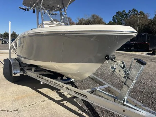 Slide: The Image of Pioneer 202 Sportfish 2026 - 13