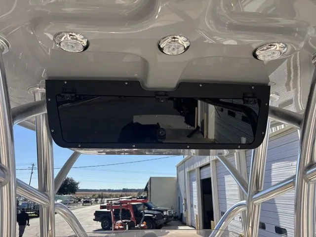 Slide: The Image of Pioneer 202 Sportfish 2026 - 28