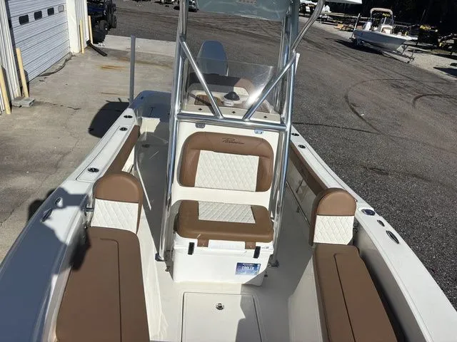 Slide: The Image of Pioneer 220 Bay Sport 2026 - 11