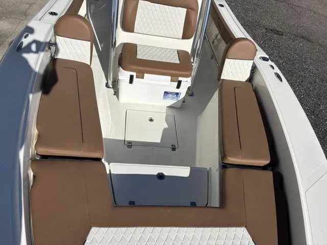 Slide: The Image of Pioneer 220 Bay Sport 2026 - 12