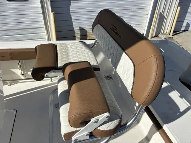 Slide: The Image of Pioneer 220 Bay Sport 2026 - 16