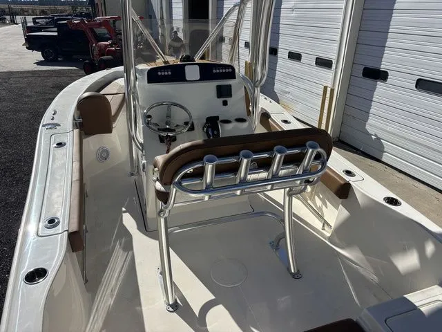 Slide: The Image of Pioneer 220 Bay Sport 2026 - 29