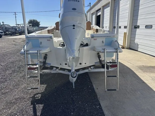 Slide: The Image of Pioneer 220 Bay Sport 2026 - 7