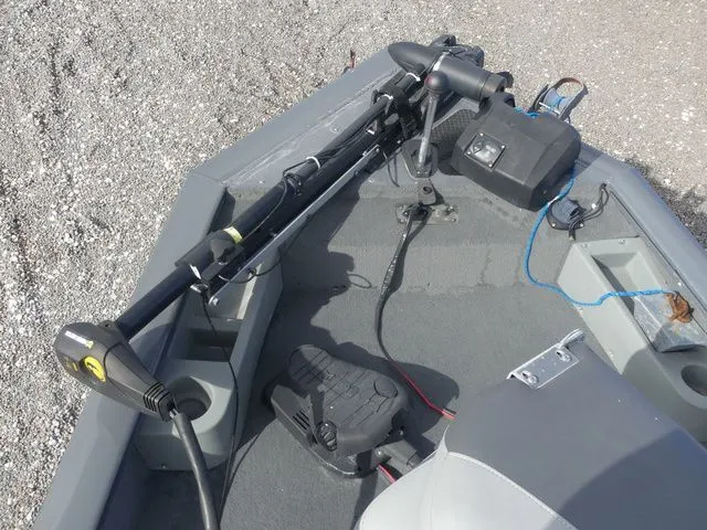 Slide: The Image of Tracker Pro Team 175 TF 2016 - 14