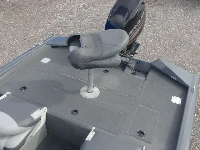 Slide: The Image of Tracker Pro Team 175 TF 2016 - 16