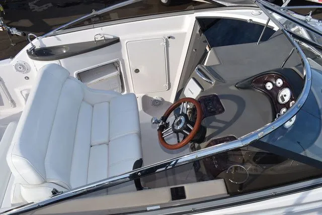 Slide: The Image of Regal 2655 Commodore Express 2010 - 26