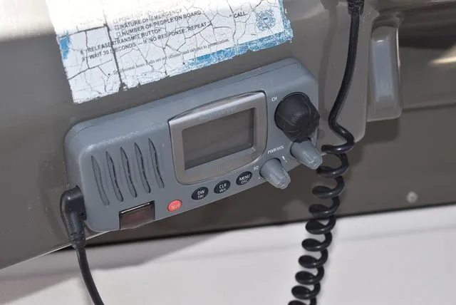 Slide: The Image of Regal 2655 Commodore Express 2010 - 53