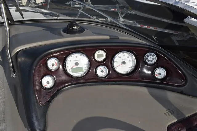 Slide: The Image of Regal 2655 Commodore Express 2010 - 59