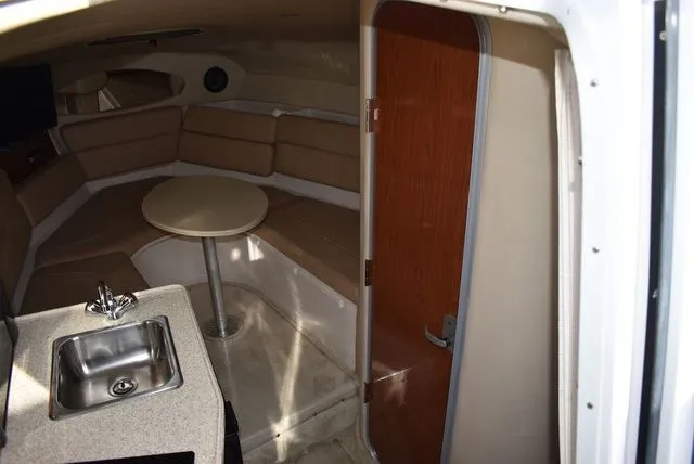 Slide: The Image of Regal 2655 Commodore Express 2010 - 63