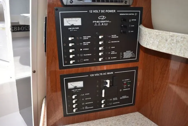 Slide: The Image of Regal 2655 Commodore Express 2010 - 66