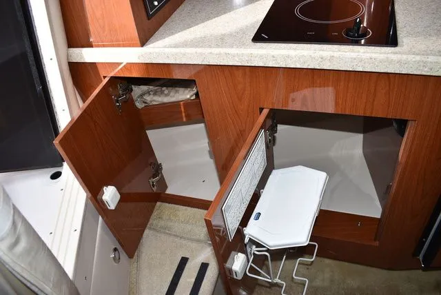 Slide: The Image of Regal 2655 Commodore Express 2010 - 68