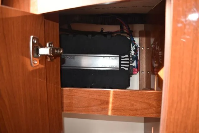 Slide: The Image of Regal 2655 Commodore Express 2010 - 69