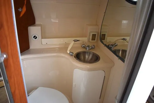 Slide: The Image of Regal 2655 Commodore Express 2010 - 80