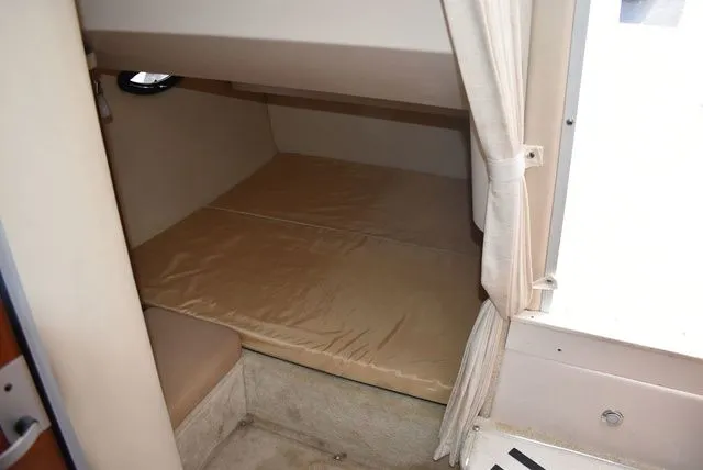 Slide: The Image of Regal 2655 Commodore Express 2010 - 85