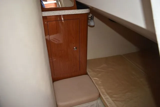 Slide: The Image of Regal 2655 Commodore Express 2010 - 87