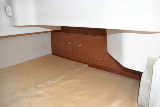 Slide: The Image of Regal 2655 Commodore Express 2010 - 89