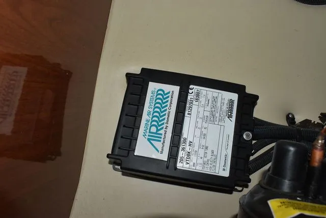 Slide: The Image of Regal 2655 Commodore Express 2010 - 93