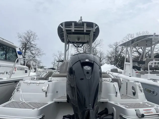 Slide: The Image of Finseeker 210 CC 2023 - 4