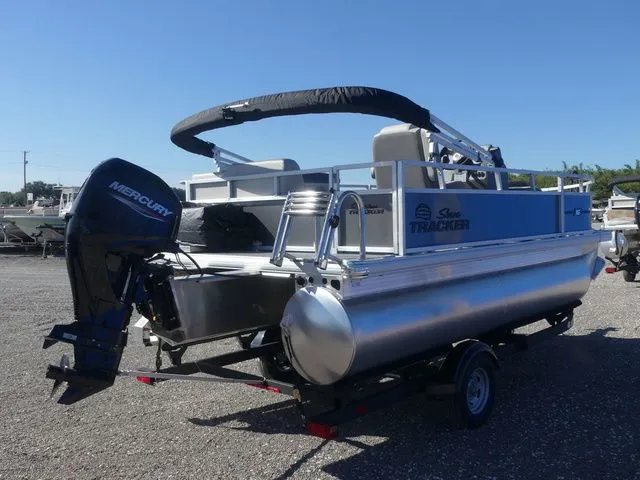 Slide: The Image of Sun Tracker Bass Buggy 16 XL Select 2026 - 4