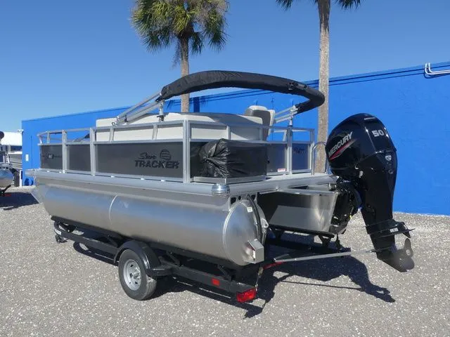 Slide: The Image of Sun Tracker Bass Buggy 16 XL Select 2026 - 6