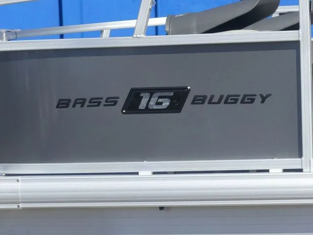 Slide: The Image of Sun Tracker Bass Buggy 16 XL Select 2026 - 9