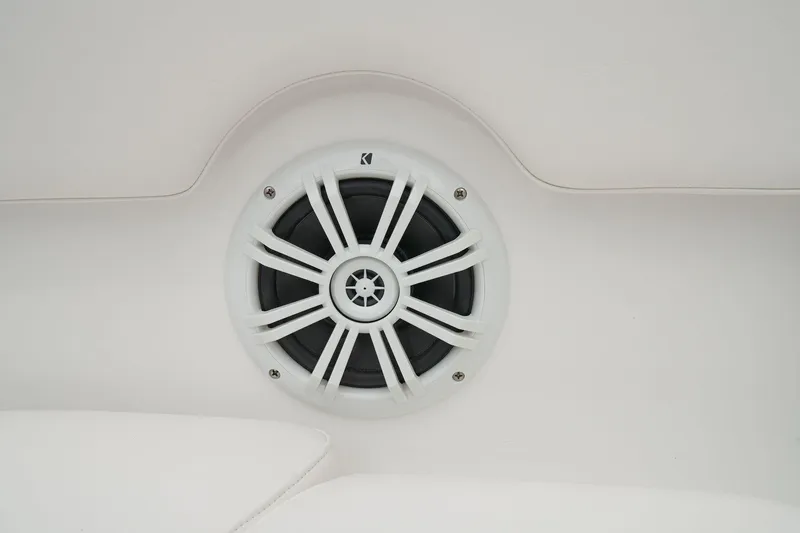 Slide: The Image of Tahoe 2150 CC 2025 - 25