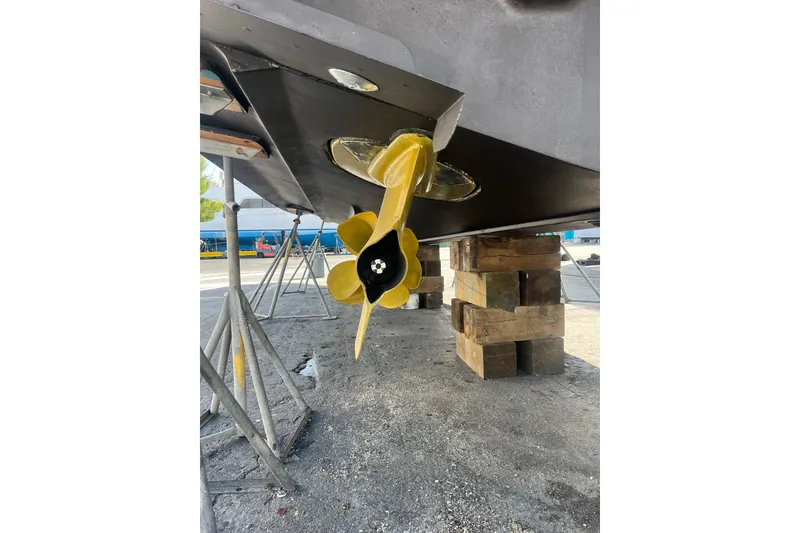 Slide: The Image of 2007 Cruisers Yachts 420 Express propeller and hull on dry dock. - 7