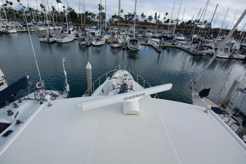 Slide: The Image of 2009 Mikelson Zeus Sportfisher docked with Garmin equipment. - 25