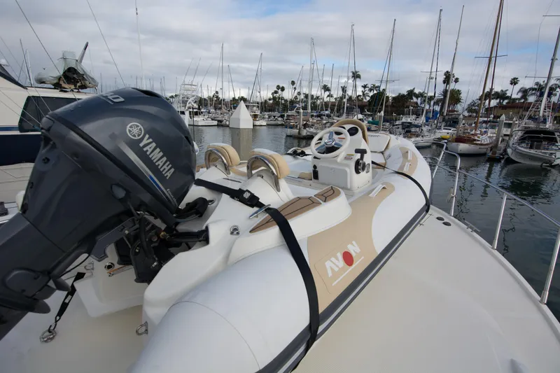 Slide: The Image of Yamaha motorboat on Mikelson Zeus Sportfisher 2009 in harbor. - 32