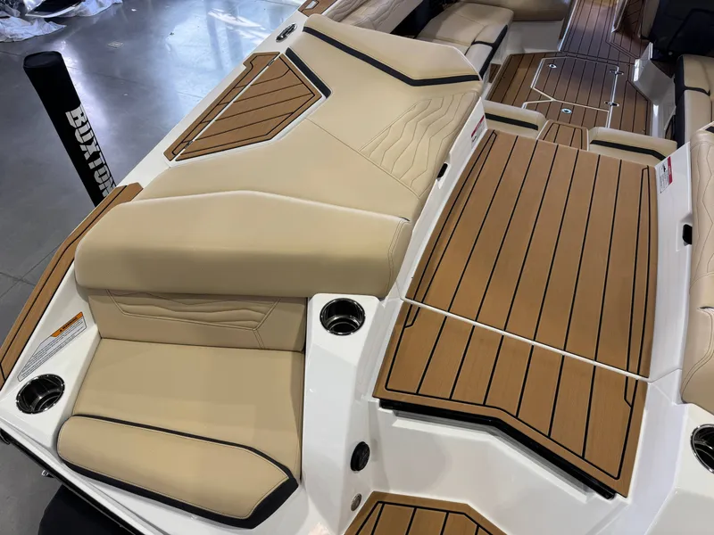 Slide: The Image of Nautique Super Air Nautique G23 2025 - 12