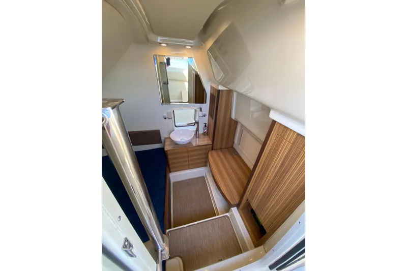 Slide: The Image of Console Cabin - 31