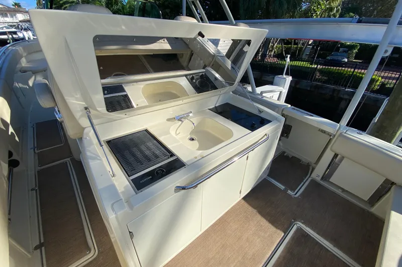 Slide: The Image of Wet Bar with Grill - 6