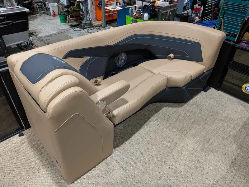 Slide: The Image of Barletta CABRIO C24UE/TT 2026 - 7