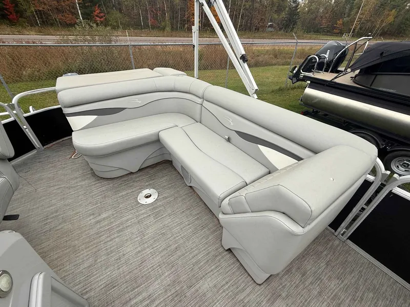 Slide: The Image of Bennington 20SV 2023 - 6