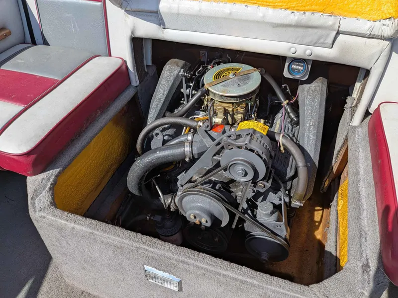 Slide: The Image of Four Winns 200HORIZON 1988 - 10