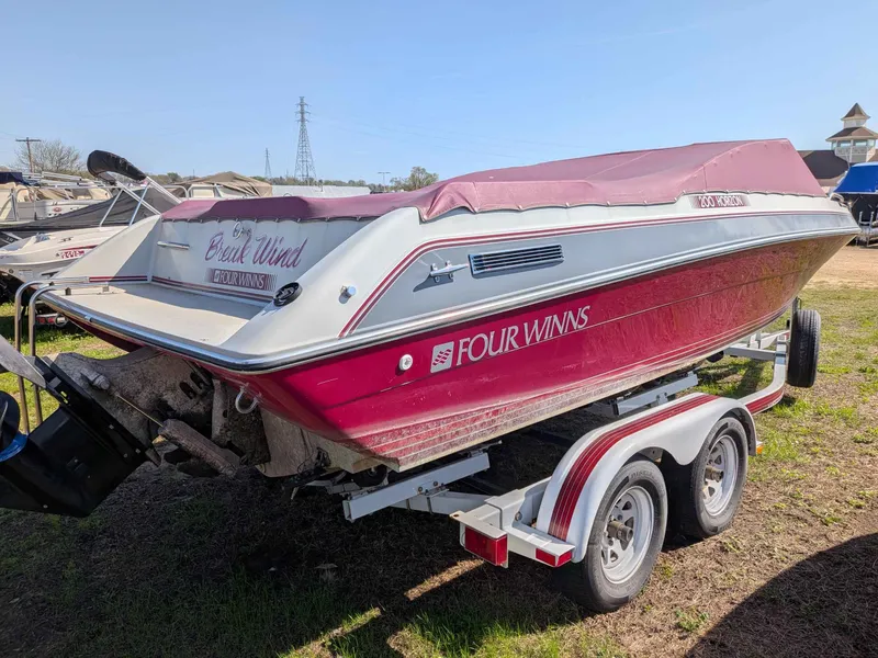 Slide: The Image of Four Winns 200HORIZON 1988 - 5