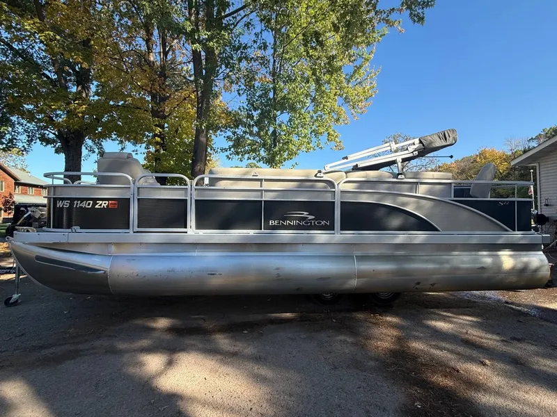 The Image of Bennington 22SF 2017 - 1