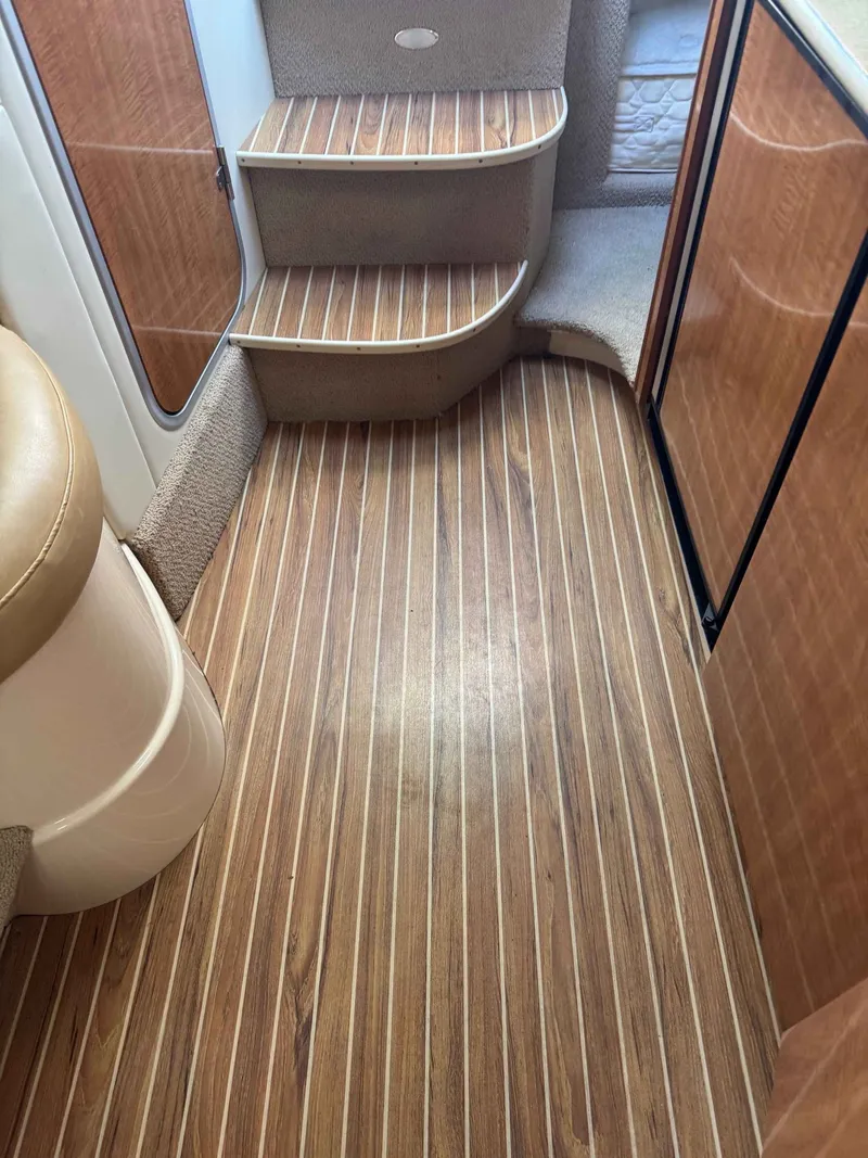 Slide: The Image of Maxum 3000 SCR 2002 - 10