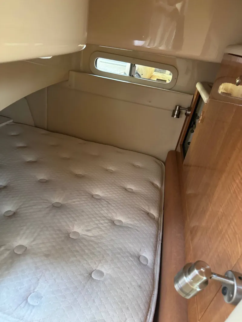 Slide: The Image of Maxum 3000 SCR 2002 - 13