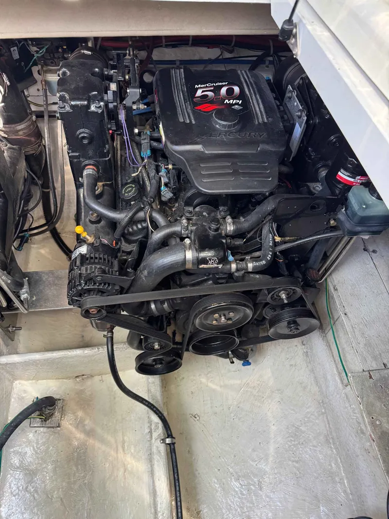 Slide: The Image of Maxum 3000 SCR 2002 - 15