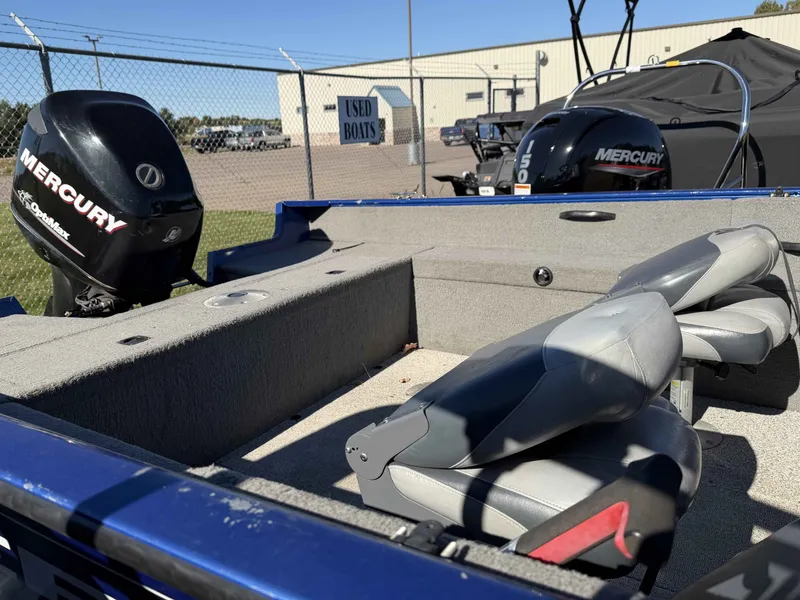 Slide: The Image of Tracker Pro Guide V175 2012 - 7