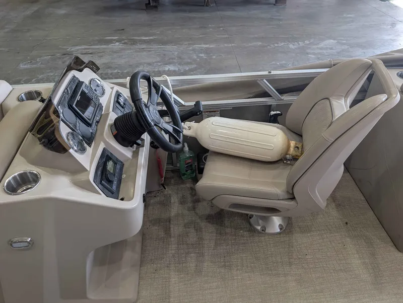 Slide: The Image of Avalon VLS 2380 QL 2023 - 6