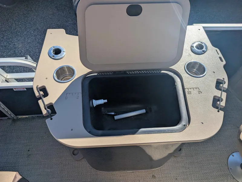 Slide: The Image of Bennington 22 SSX 2019 - 14