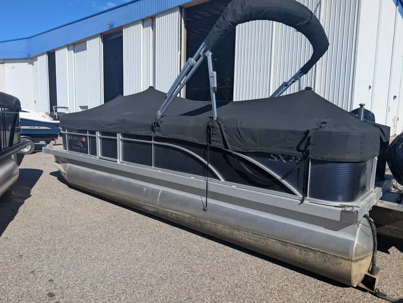 Slide: The Image of Bennington 22 SSX 2019 - 4