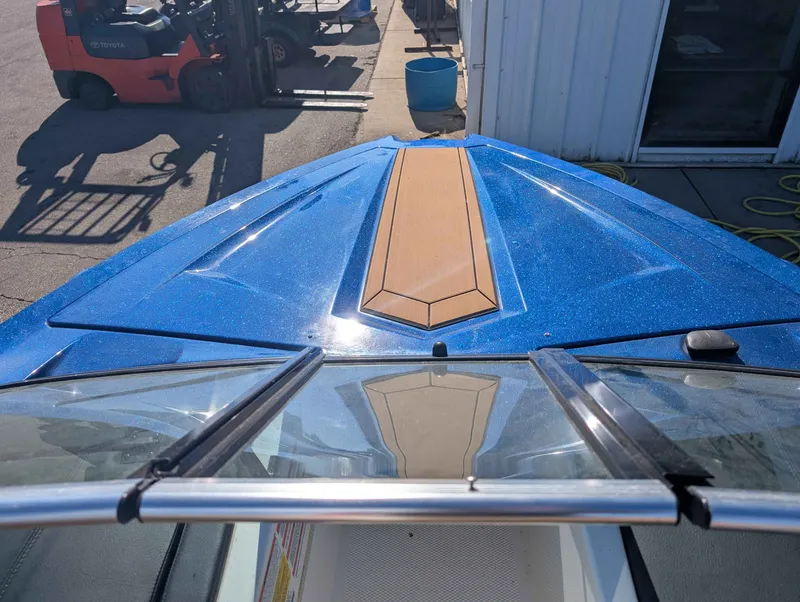 Slide: The Image of MasterCraft ProStar 2021 - 15