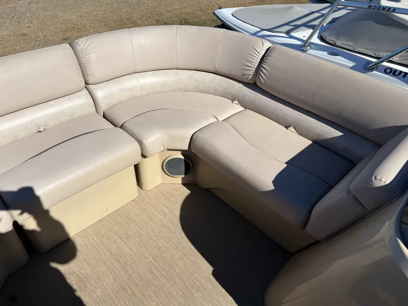 Slide: The Image of Bennington 22 SSRX 2017 - 4