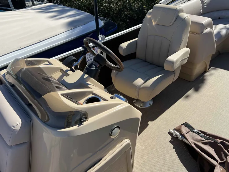 Slide: The Image of Bennington 22 SSRX 2017 - 6