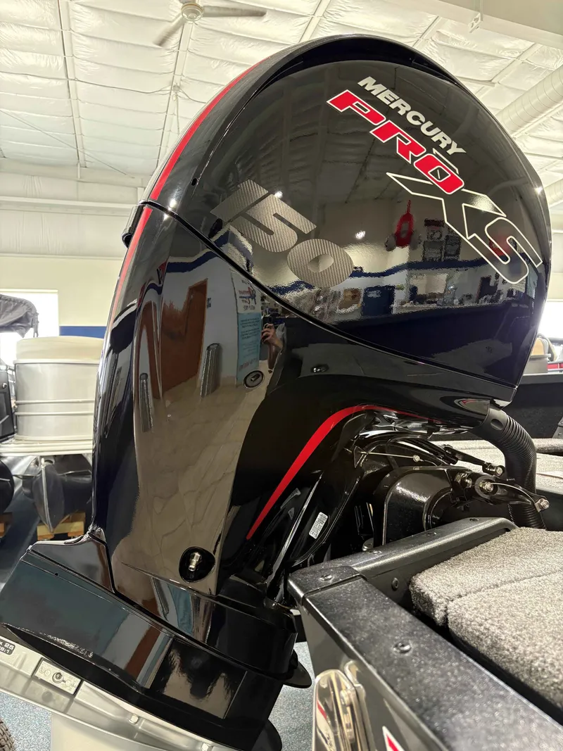 Slide: The Image of 2026 Alumacraft COMP 175X/SP with Mercury Pro XS 150 engine. - 7